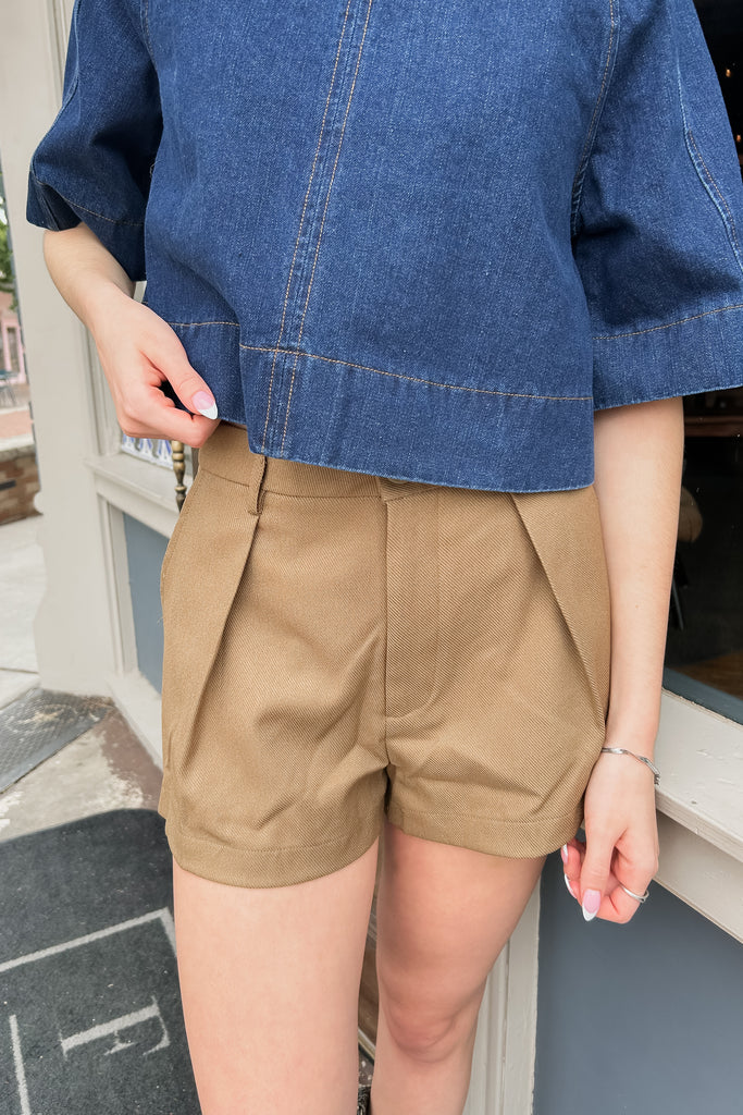 Ainsley Pleated Shorts - Mocha