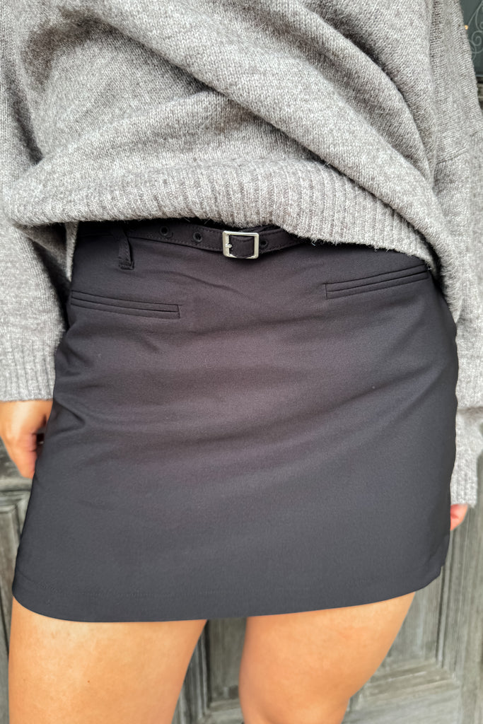 Delaney Skirt- Black