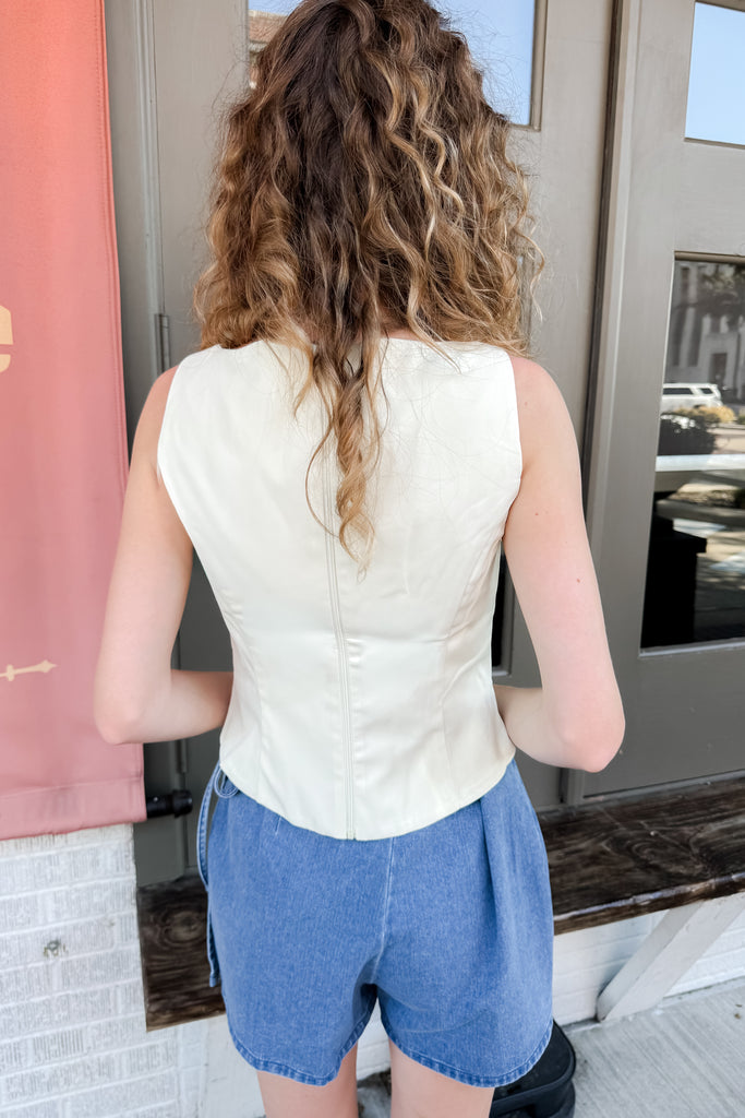 The Lizabeth Top - Ecru