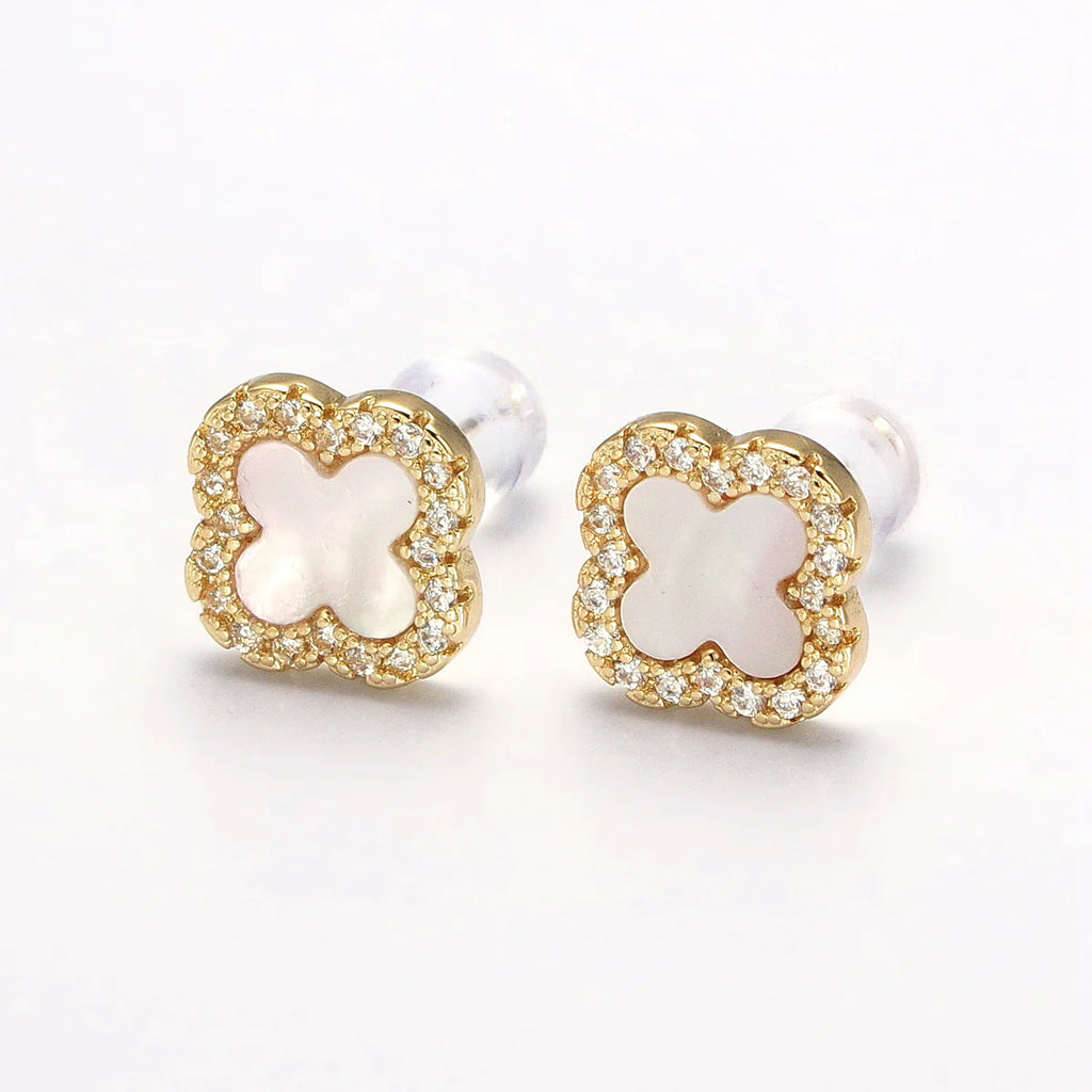 Dainty Shell Pearl Clover Stud Earring